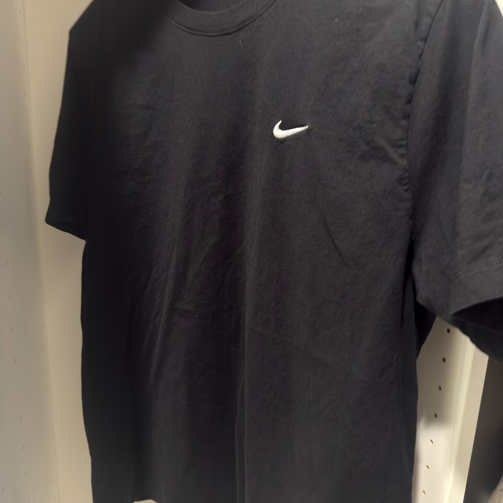 Nike Men's Black Short Sleeve Tee
